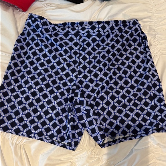 Jude Connally Pants - Jude Connally Blue and White Geometric Stretchy Shorts Large